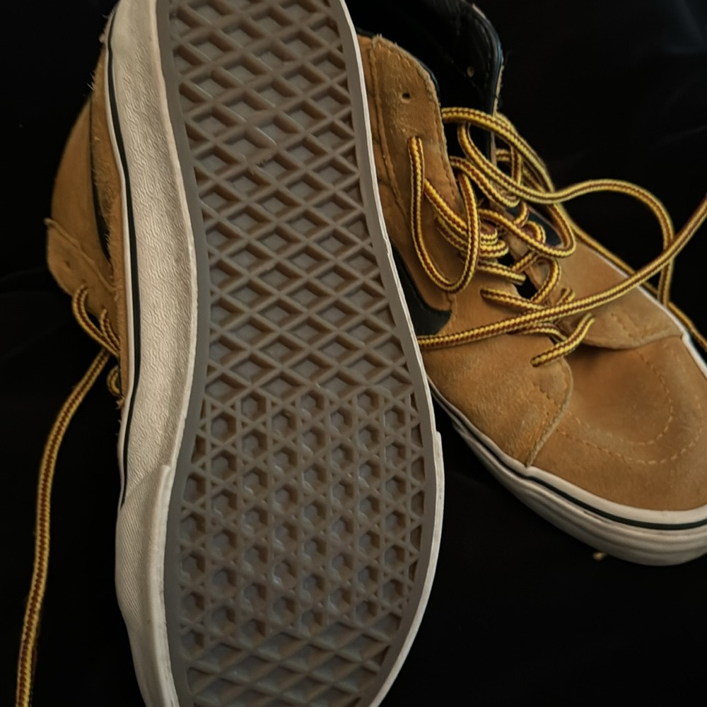 Vans! - Picture 3 of 3